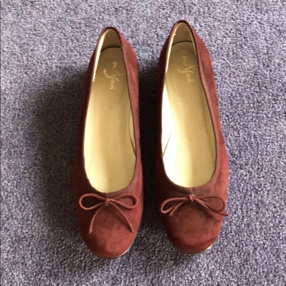 Ballet flats